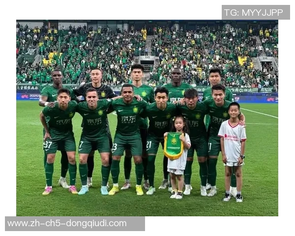 大连一方与北京国安激战正酣谁将赢得这场精彩对决的胜利