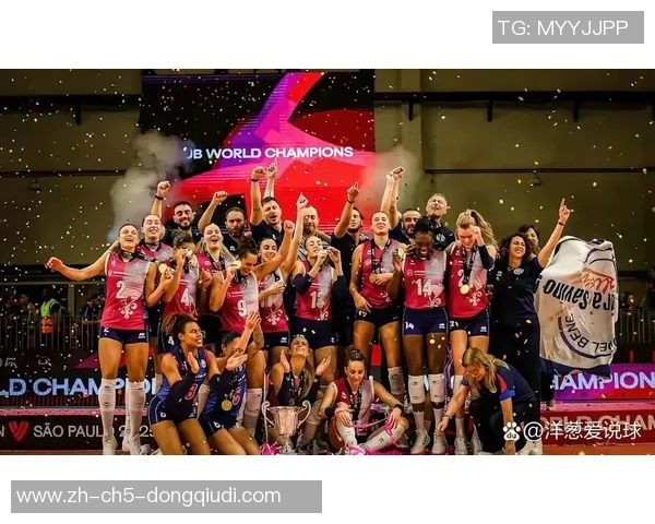 意大利女排对决巴西女排巅峰对决精彩瞬间回顾与分析